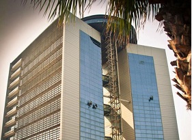 La Agencia Tributaria tiene su sede en las Torres V Centenario
