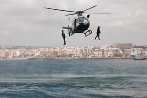 Los alumnos han realizado prácticas de navegación con distintas clases de embarcaciones, de día y de noche y en condiciones adversas