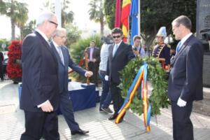 El presidente del Comité de las Regiones (CdR) y vicepresidente del Parlamento Europeo (Partido Popular), Ramón Luis Valcárcel, durante una visita a Melilla