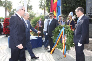 El presidente del Comité de las Regiones (CdR) y vicepresidente del Parlamento Europeo (Partido Popular), Ramón Luis Valcárcel, durante una visita a Melilla