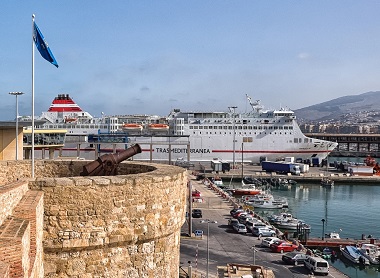 La línea de Almería, de estar perdiendo un 11,1% en el primer mes de Operación Paso del Estrecho, ahora se sitúa en -1%, sumando un total de 50.019 pasajeros