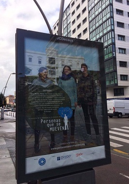 Instantea del cartel de Harraga en Gijón