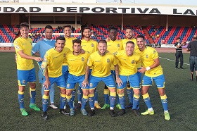 Once titular de Las Palmas Atlético en uno de los partidos amistosos de la pretemporada, ante el Lanzarote