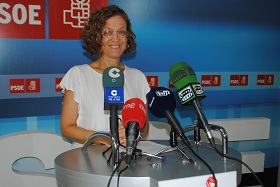 La número uno del PSOE de Melilla, Gloria Rojas, ayer en rueda de prensa