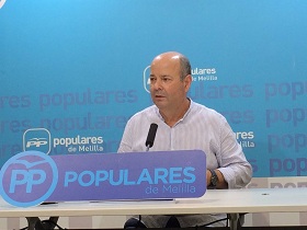 Daniel Conesa, portavoz del PP en la Asamblea, ayer en rueda de prensa