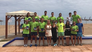 Susana Morillo con el equipo “Playa para Todos”