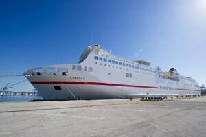 El superferry Sorolla, uno de los ofertados por Trasmediterránea junto al Fortuny