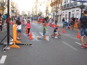 Bajo el lema “La Calle Es Tuya”, los melillenses encontraron una Avenida llena de actividades que llamaron la atención de los niños, sobre todo