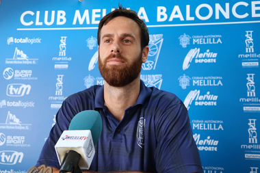 Pablo Almazán, jugador del Club Melilla Baloncesto