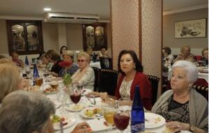 Numerosas socias acudieron al almuerzo