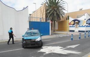 En este accidente tuvieron que intervenir los Bomberos y la Policía Local