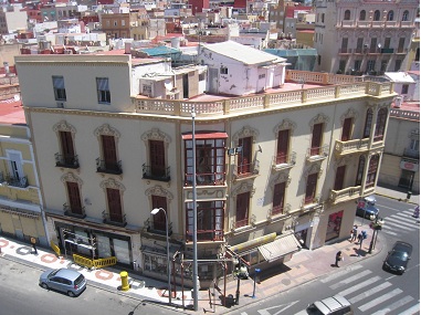 Primera Sede cameral. Fachada. Calle Alfonso XIII (hoy, Avenida), nº 34.