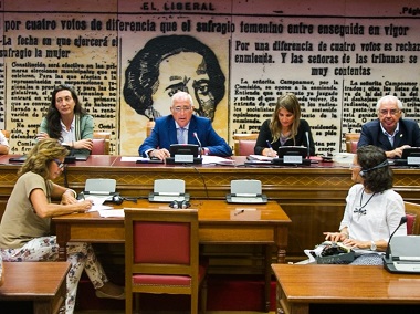 Juan José Imbroda preside la Comisión General de Comunidades Autónomas en el Senado