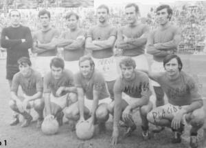 Foto nº 1.- Equipo Melilla CF. 2º- Zona Sur, Estadio Álvarez Claro, año 1970 - De pie por la izquierda, 1,-Soto, 2.-Ramón, 3.- .- Bertín 4.- Cervero , 5,, 6.-Del Pino, agachados, 7.-Oña, 8.-Bancalero, 9.-Botello, 10.-Moisés y 11.-Placido Bilbao.