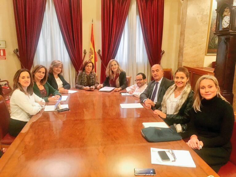 La senadora por Melilla Sofía Acedo en la reunión con Blanco