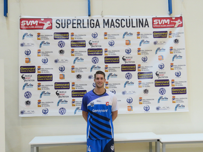 Chema Castellano, jugador del Club Voleibol Melilla