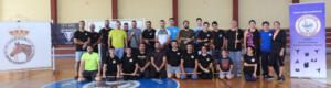 Foto de familia de los participantes en el curso