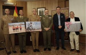 Autoridades militares y civiles con los ganadores