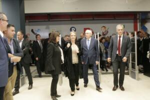 Los cientos de asistentes la inauguración oficial pudieron recorrer las instalaciones y conocer de primera mano los locales comerciales