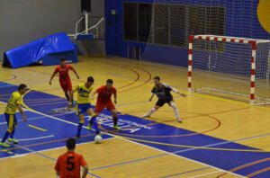 Gus seguirá siendo baja, por lesión, una semana más