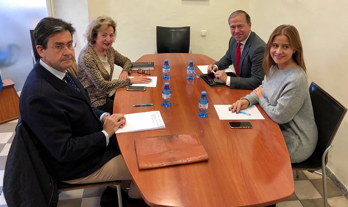 Reunión de los responsables de la CEME-CEOE con representantes del PP de Melilla