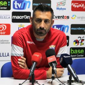 Manolo Herrero, entrenador de la U.D. Melilla