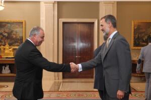 Jesús Delgado Aboy, en la imagen saludando al Rey Felipe VI durante una audiencia en el Palacio de La Zarzuela