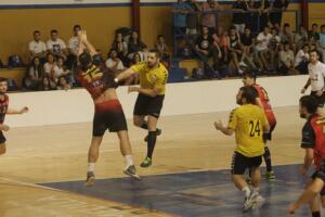 Borja Campoy, lesionado de la rodilla, no podrá jugar en la próxima jornada en tierras extremeñas