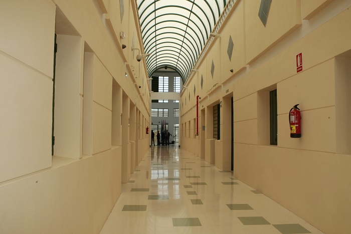 Interior del centro de reforma