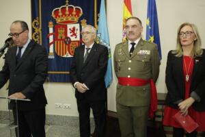 El delegado, acompañado por las primeras autoridades