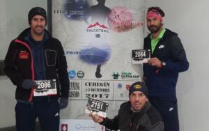 Francisco Padilla (en el centro de la imagen) hizo los 100 km