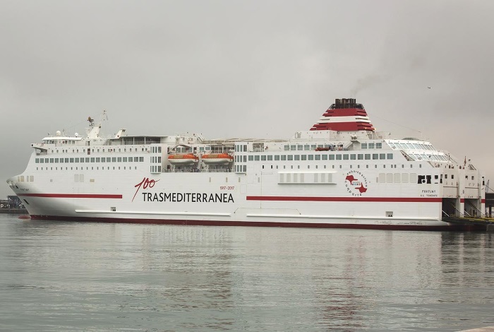 El buque Fortuny realizó ayer la travesía Almería-Melilla