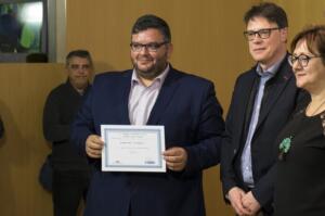 Jesús Blasco de Avellaneda recibiendo su premio