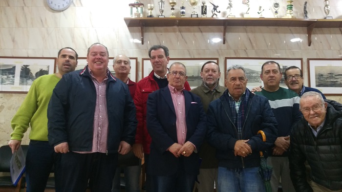 Foto del acto de la visita de una comisión de los miembros de la Asociación de la Prensa Deportiva de Melilla en el Centro Hijos de Melilla