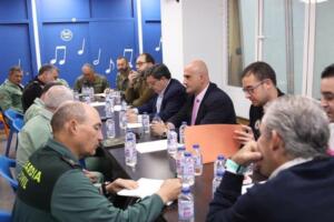 Imagen de la presentación de la prueba, con el consejero de Educación, Juventud y Deportes, Antonio Miranda, y el coronel jefe del Tercio Gran Capitán I de La Legión, Melchor Marín Elvira, realizada el pasado 27 de noviembre de 2017