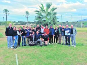 Foto de familia de los premiados en la última jornada de la Liga Autonómica de 2017