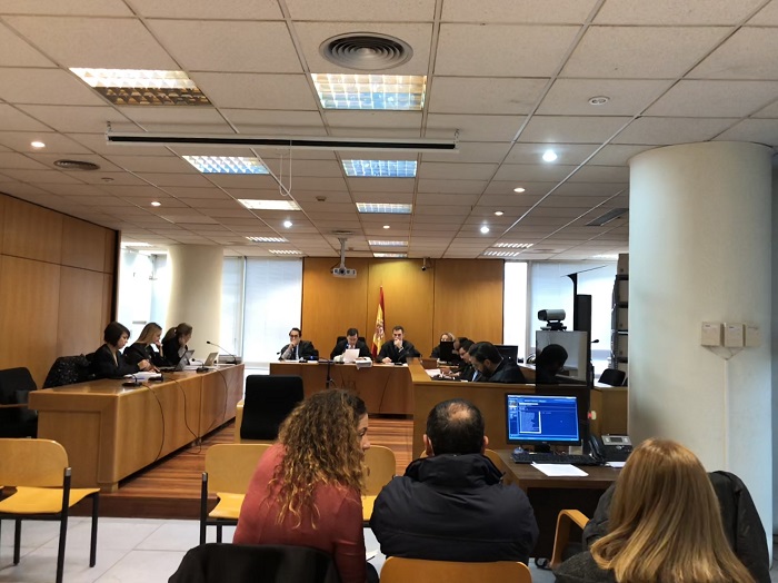 imagen de la sesión que se celebró ayer del juicio del caso ‘Voto por Correo’ en el que hay 28 acusados