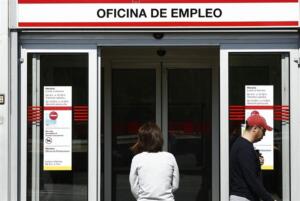 El paro descendió en Melilla en 878 personas en el último mes de 2017