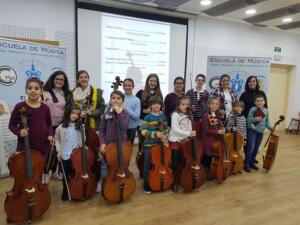 El grupo de alumnos en la audición de violonchelo de ayer