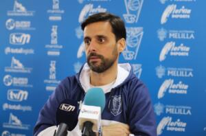 Alejandro Alcoba, ayer durante su comparecencia de prensa