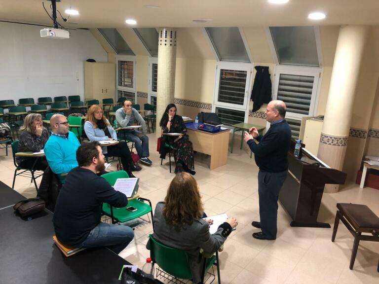 Estuvo impartido por Ángel Feltrer, profesor del Conservatorio de Madrid y Fundador del Coro Organum de Madrid