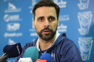 Alejandro Alcoba, ayer durante su comparecencia de prensa