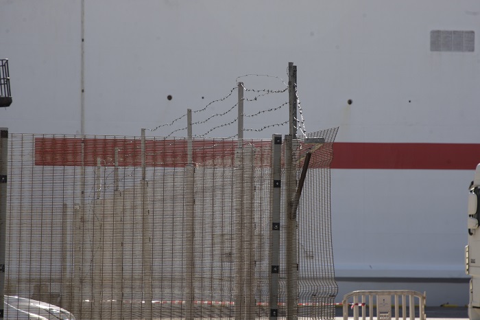 Las concertinas colocadas en el Puerto de Melilla