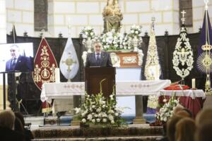 Fernando Gutiérrez Díaz de Otazu proclamó ayer en el Sagrado Corazón el pregón oficial de la Semana Santa de este año