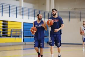 Buena sintonía entre los dos bases del decano, Dani Rodríguez y Miki Servera