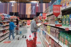 El Hipermercado EROSKI en Melilla está situado en el Parque Comercial Murias