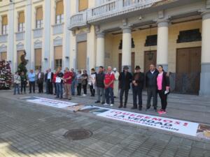 Concentración a las puertas del Palacio de la Asamblea para pedir justicia al cumplirse 54 meses de la muerte de ambos jóvenes