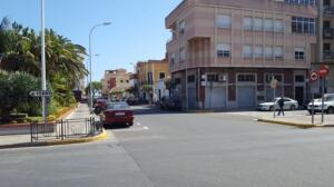 Un testigo tuvo retenido al ladrón en el suelo hasta la llegada de la Policía Local