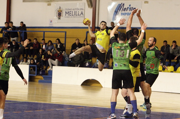 Imagen del encuentro de la primera vuelta que ganaron los melillenses al conjunto cordobés en Melilla