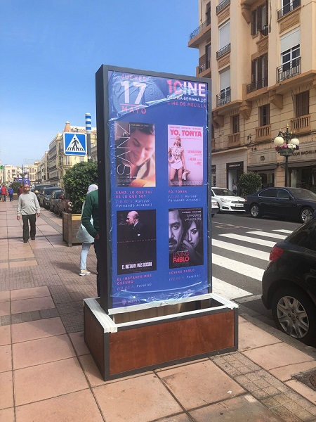Uno de los carteles promocionando la Semana de Cine en la Avenida